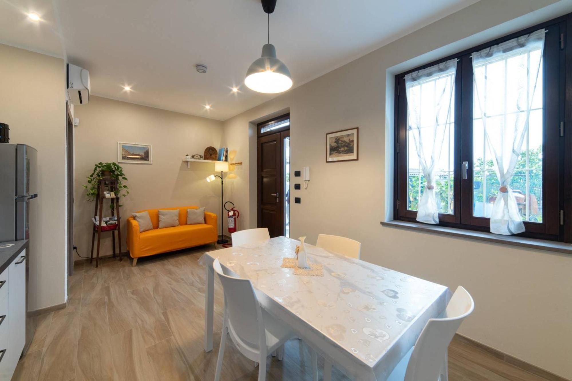 Casa Rubbo - Appartamento 'Como' Nelle Langhe ألبا المظهر الخارجي الصورة
